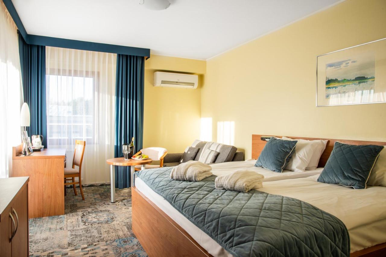 Hotel Mragowo Resort&Spa ภายนอก รูปภาพ